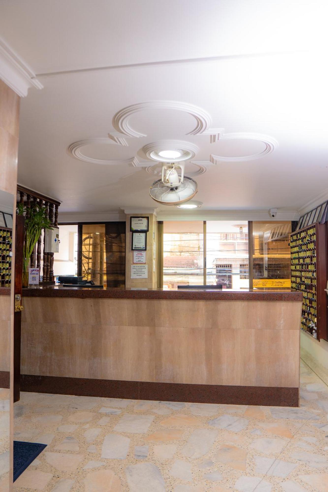 Hotel Steven Buenaventura Εξωτερικό φωτογραφία