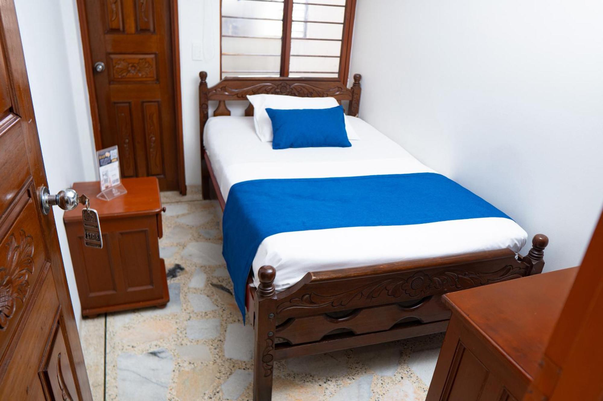 Hotel Steven Buenaventura Εξωτερικό φωτογραφία
